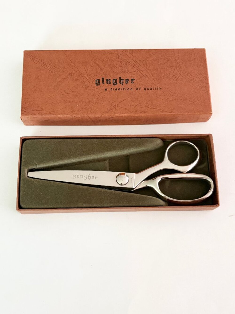 Gingher pinking shears 7.5" sewing scissors w/ box